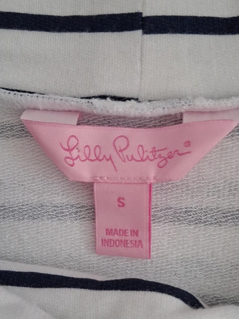 Lilly Pulitzer White Dress/Cover up with Navy Stripes Long-Sleeve Hooded - Picture 7 of 10